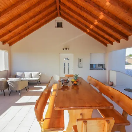 Zrilic Zadarvillas Perusic Benkovacki